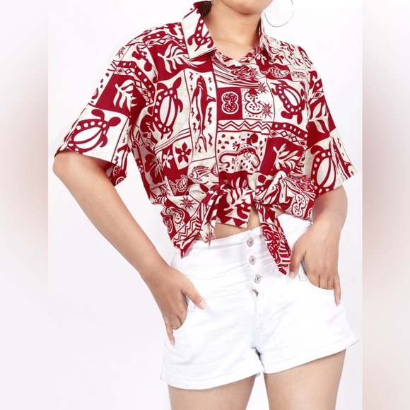 Kuwalla Tops - KUWALLA | Hawaiian Red and White Patterned Women's Short Sleeve Crop Knot Top
